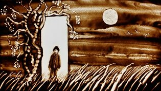 2010 :: Sand drawing, pictures screening during show "Lunar (…)