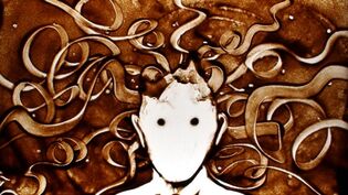 2011 - Dessin sur sable, Drôle de Tête